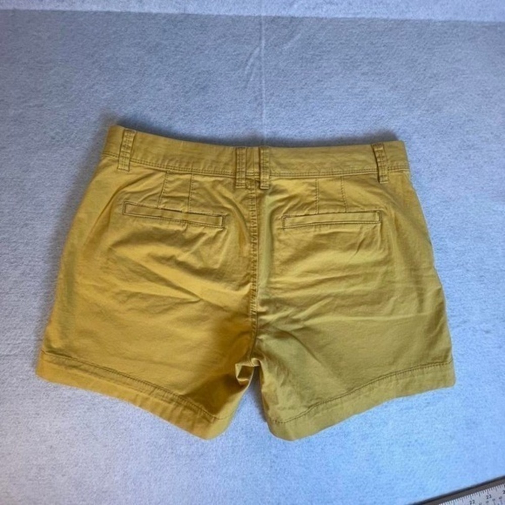 Old Navy yellow cotton & spandex shorts size 8 - Picture 2 of 4